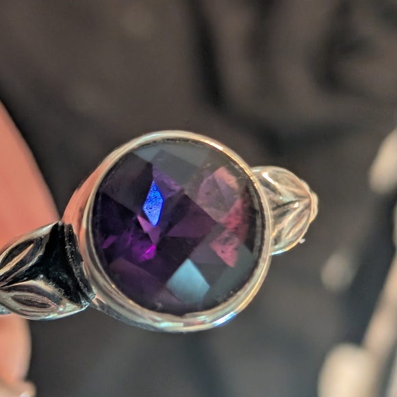Elegant Solid Sterling Silver Ring Genuine Dark Purple Amethyst Ring Size 7 - Picture 7 of 10